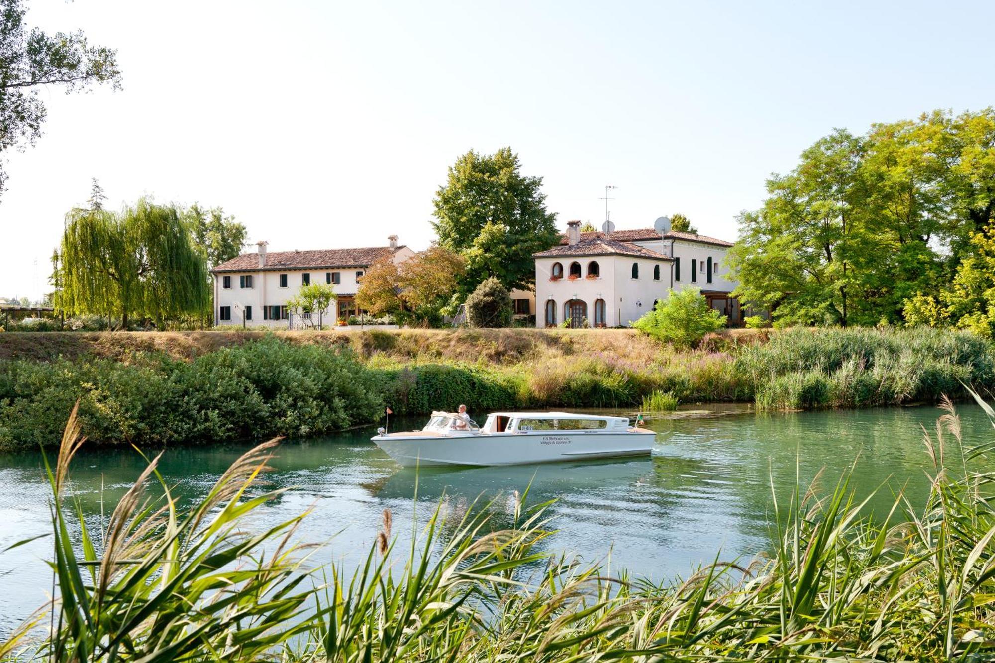 Hotel Borgo Cà Dei Sospiri 4*